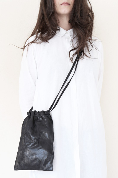 Barbara Pizik presentsTagliovivo Luxury Leather Bags - Fall 2021 Collection satchel bag light black by tagliovivo