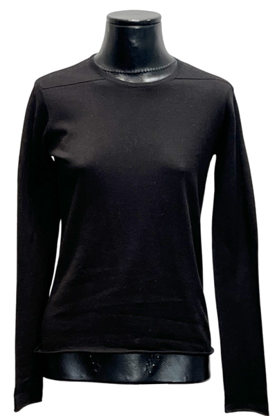 barbara pizik spring 2022 black tshirt pic