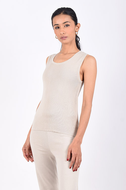 thea-muscletankcottonlowerneck-sand thea-muscletankcottonlowerneck-sand